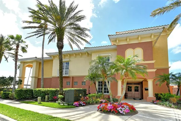 $835,000 | 6340 Water Crest Way, Unit 301, Lakewood Ranch, FL 34202