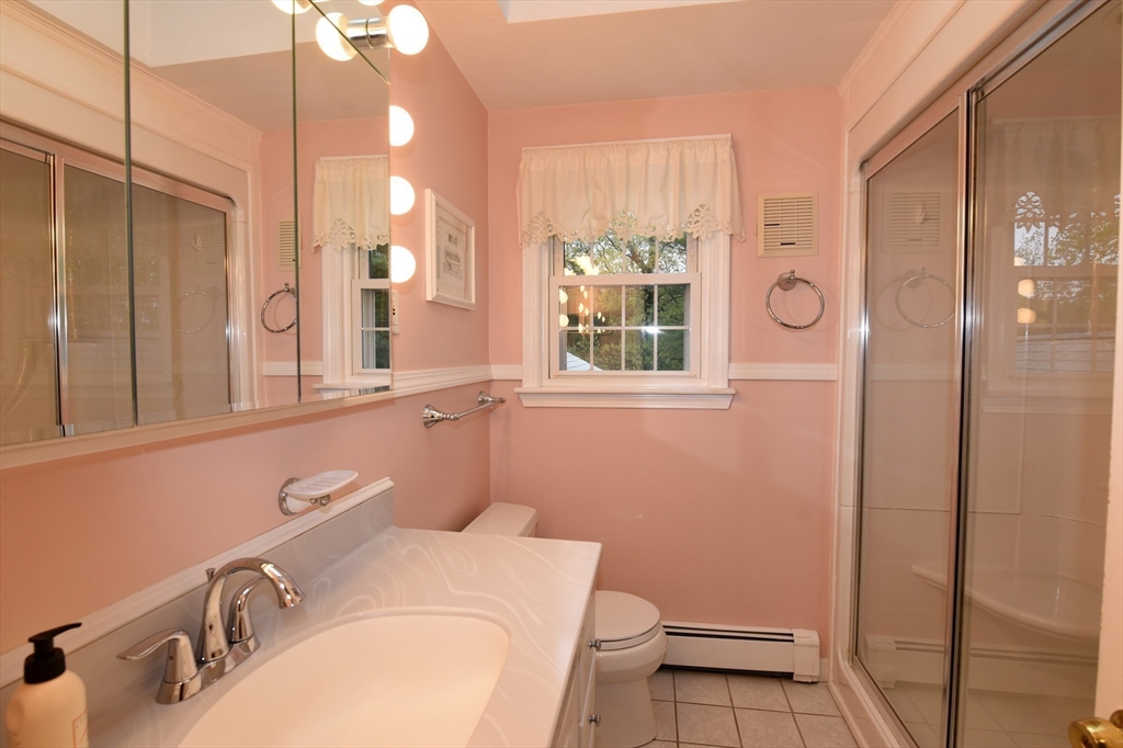 99 Louise Road Braintree, MA 02184 - Photo 24 of 39