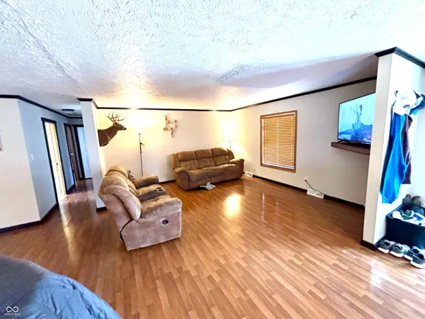 $339,900 | 9865 South County Road 825 West, Reelsville, IN 46171