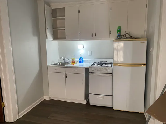 $700 | 1328 Sinclair Street, Unit 2, Fort Wayne, IN 46808