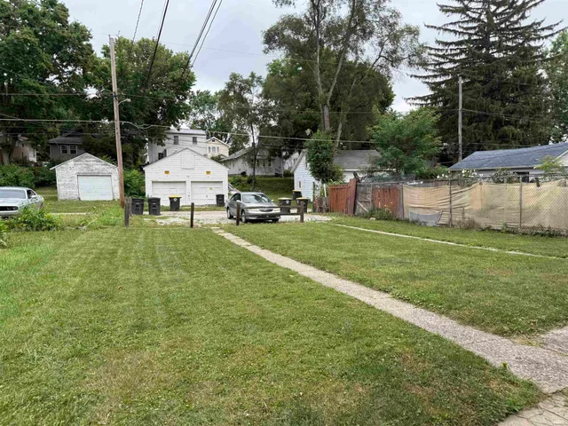 $700 | 1328 Sinclair Street, Unit 2, Fort Wayne, IN 46808