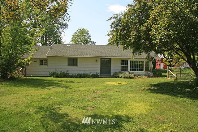 337 Mission Road Walla Walla, WA 99362 - Photo 13 of 23 a house view with a garden space