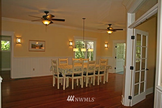 337 Mission Road Walla Walla, WA 99362 - Photo 5 of 23 a view of a dining room with furniture and chandelier