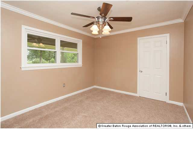 45225 Melancon Road St. Amant, LA 70774 - Photo 10 of 19 Gallery Image 10