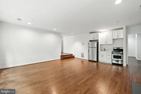 $2,175,000 | 6702 Oregon Avenue Northwest, Washington, DC 20015