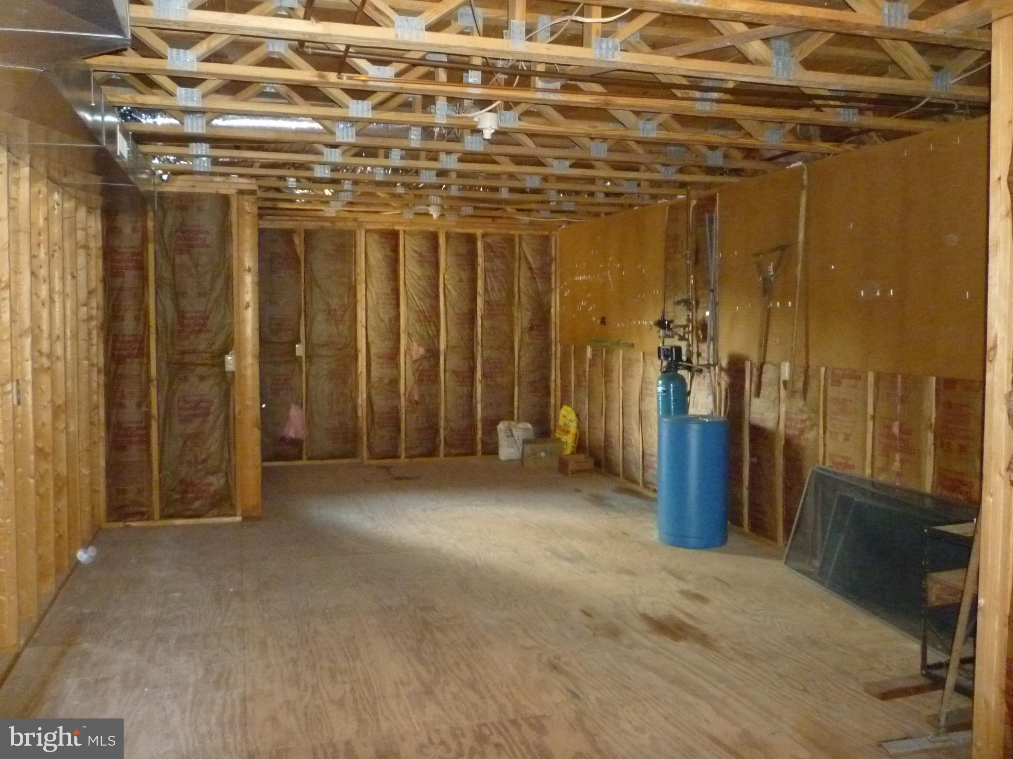 208 Hood's Point Road Basye, VA 22810 - Photo 26 of 27 Storage area