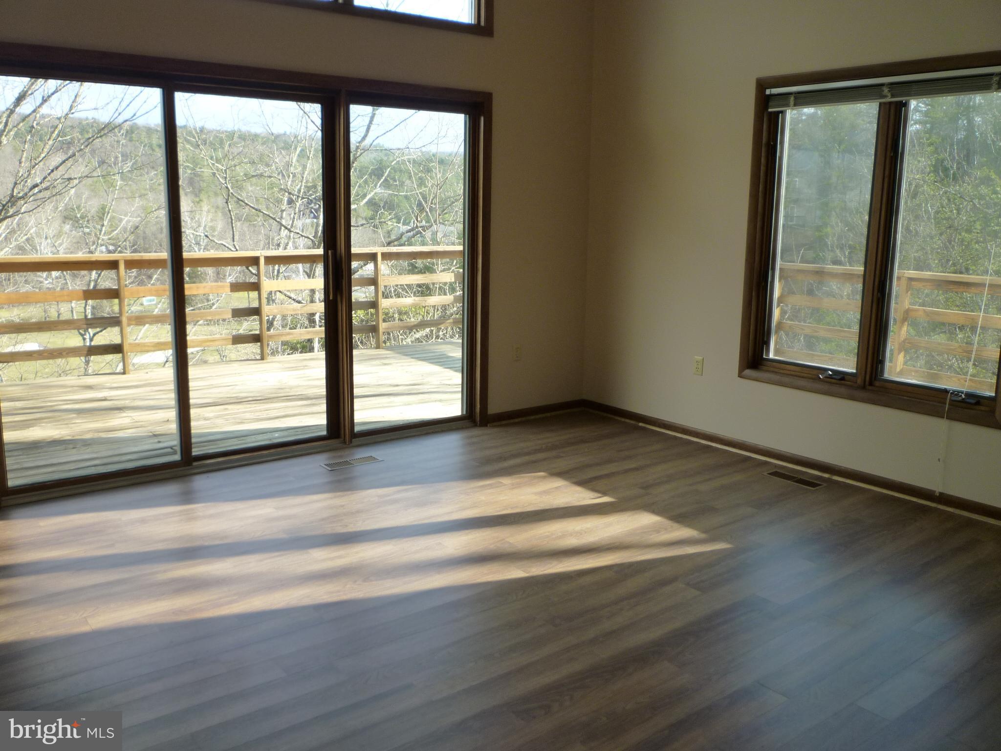 208 Hood's Point Road Basye, VA 22810 - Photo 10 of 27 Dining room in the great room