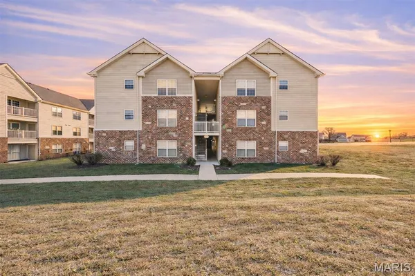 $1,750 | 1233 Piedmont Circle, St. Peters, MO 63304