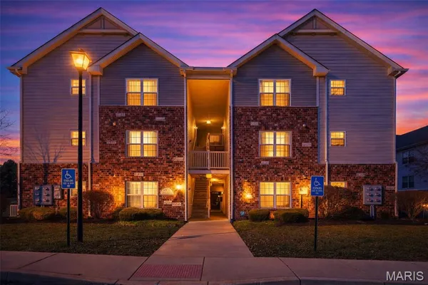 $1,750 | 1233 Piedmont Circle, St. Peters, MO 63304