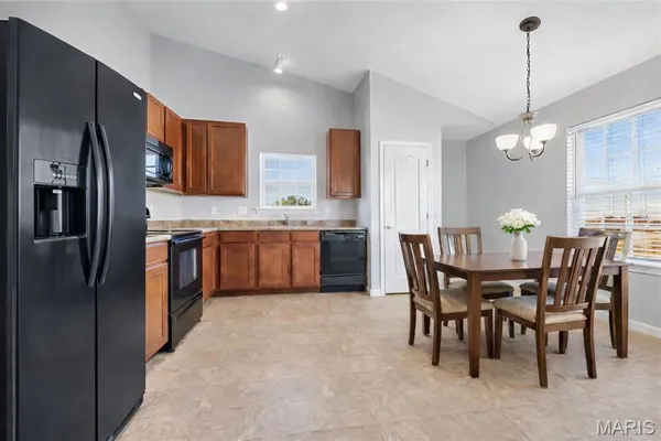 $1,750 | 1233 Piedmont Circle, St. Peters, MO 63304