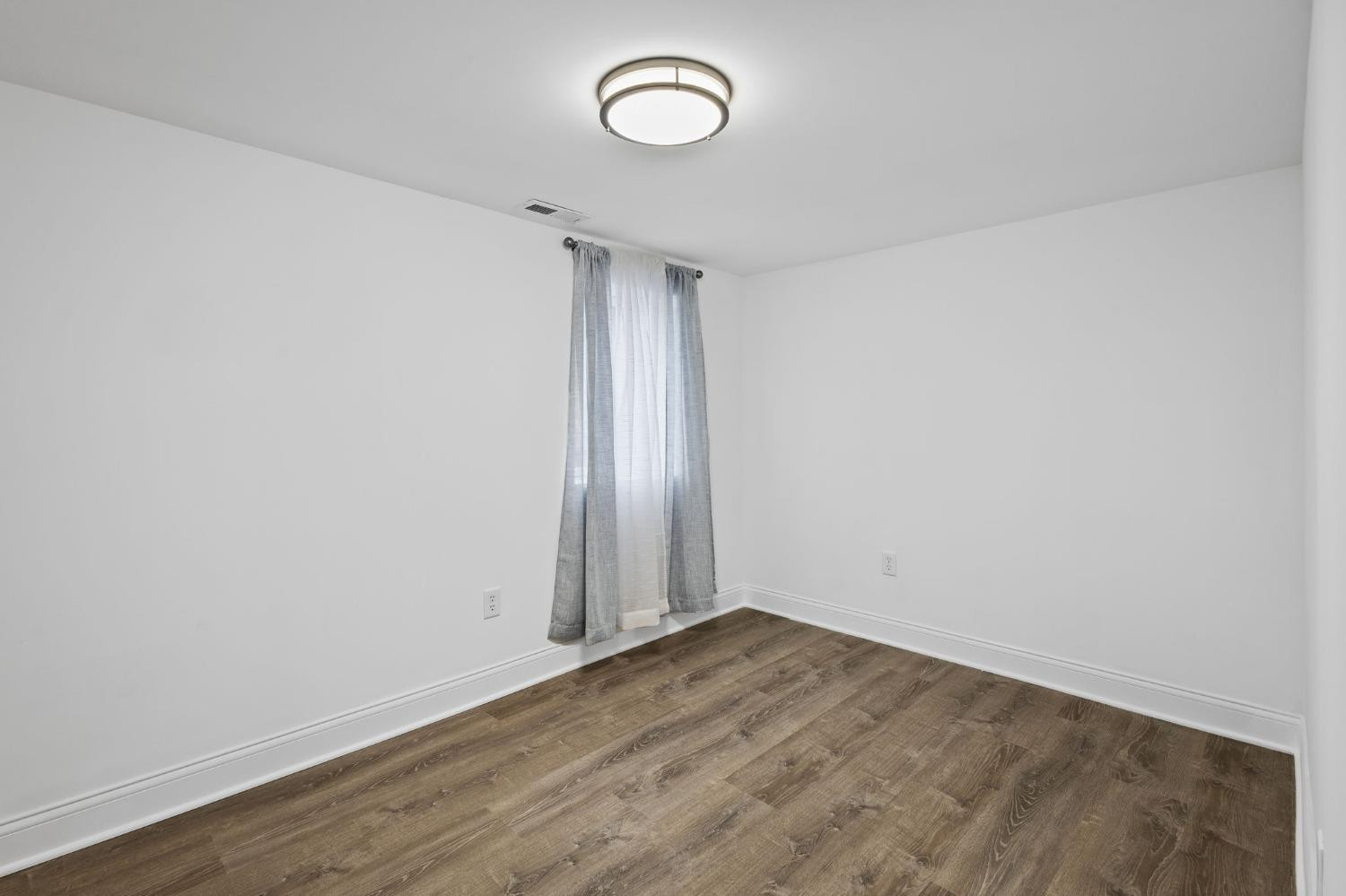 3412 Delaware Street Gary, IN 46409 - Photo 17 of 21 1500x999