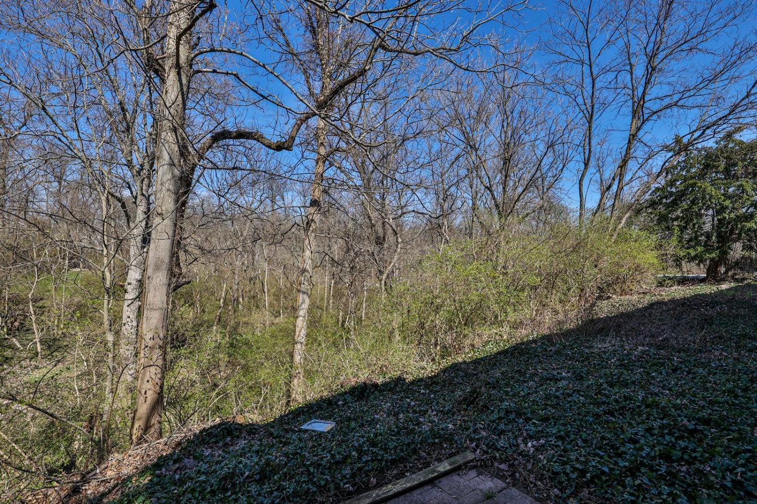 350 Compton Road Cincinnati, OH 45215 - Photo 34 of 43
