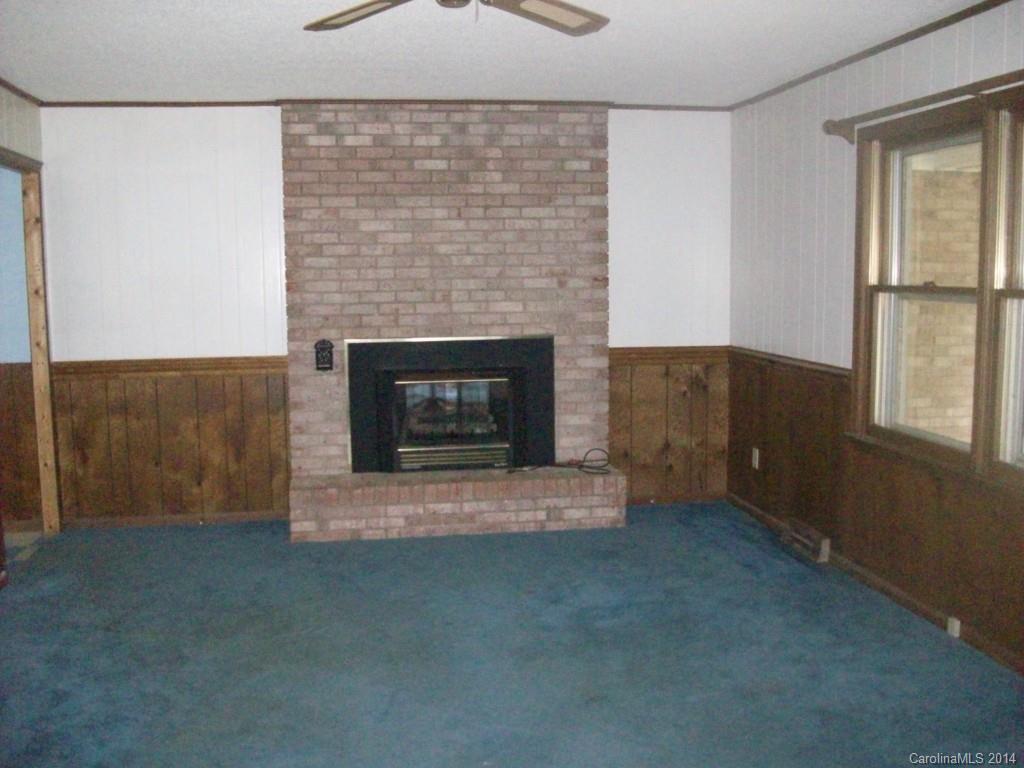 44467 Field Road New London, NC 28127 - Photo 8 of 12 Gallery Image 8