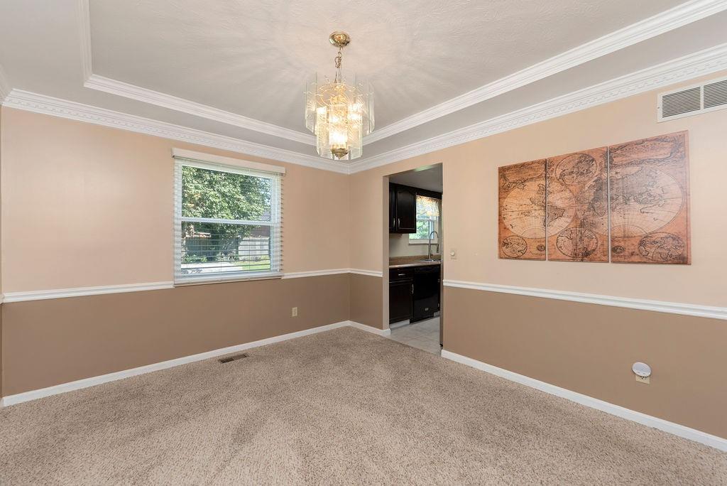 8214 Woodruff Road Cincinnati, OH 45255 - Photo 16 of 35