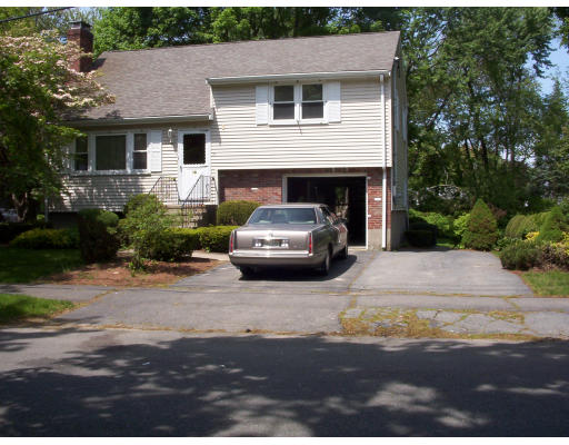 18 Kingston Road Waltham, MA 02451 - Photo 1 of 12
