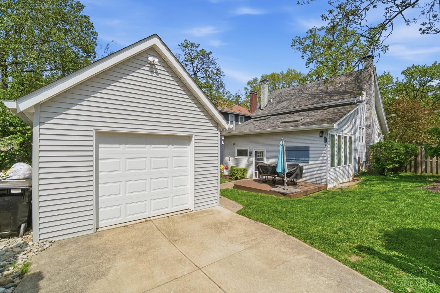1325 Edwards Road Cincinnati, OH 45208 - Photo 39 of 43