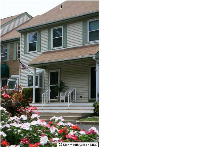 2 Gull Way Keyport, NJ 07735 - Photo 1 of 3 Primary Photo