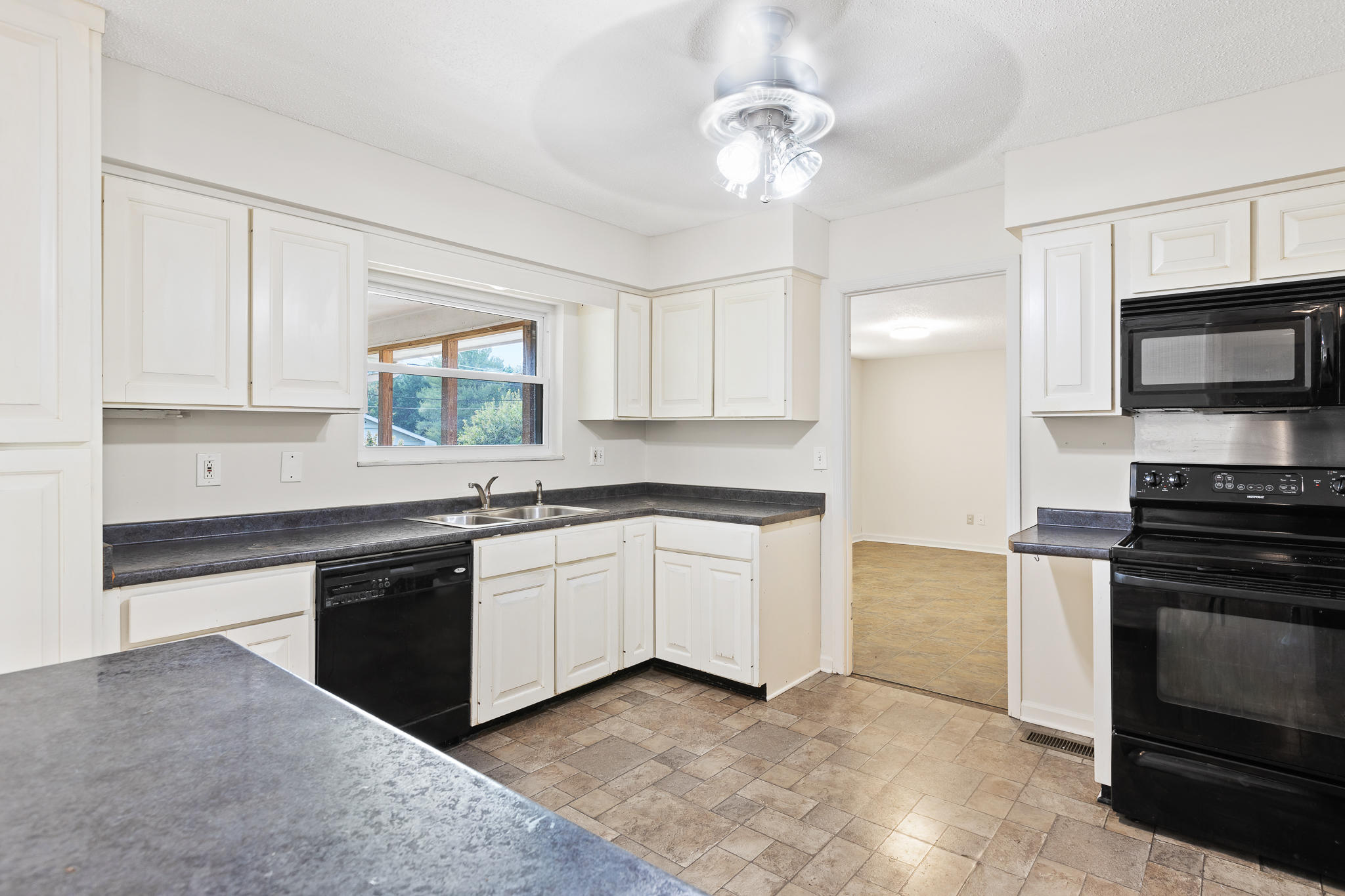 7315 Sterling Road Hixson, TN 37343 - Photo 8 of 23 Sterling-12