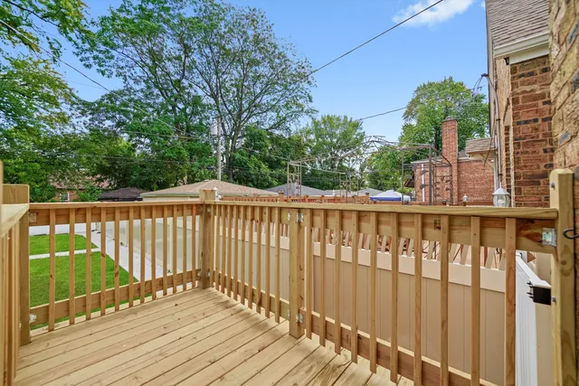 a view of a wooden fence