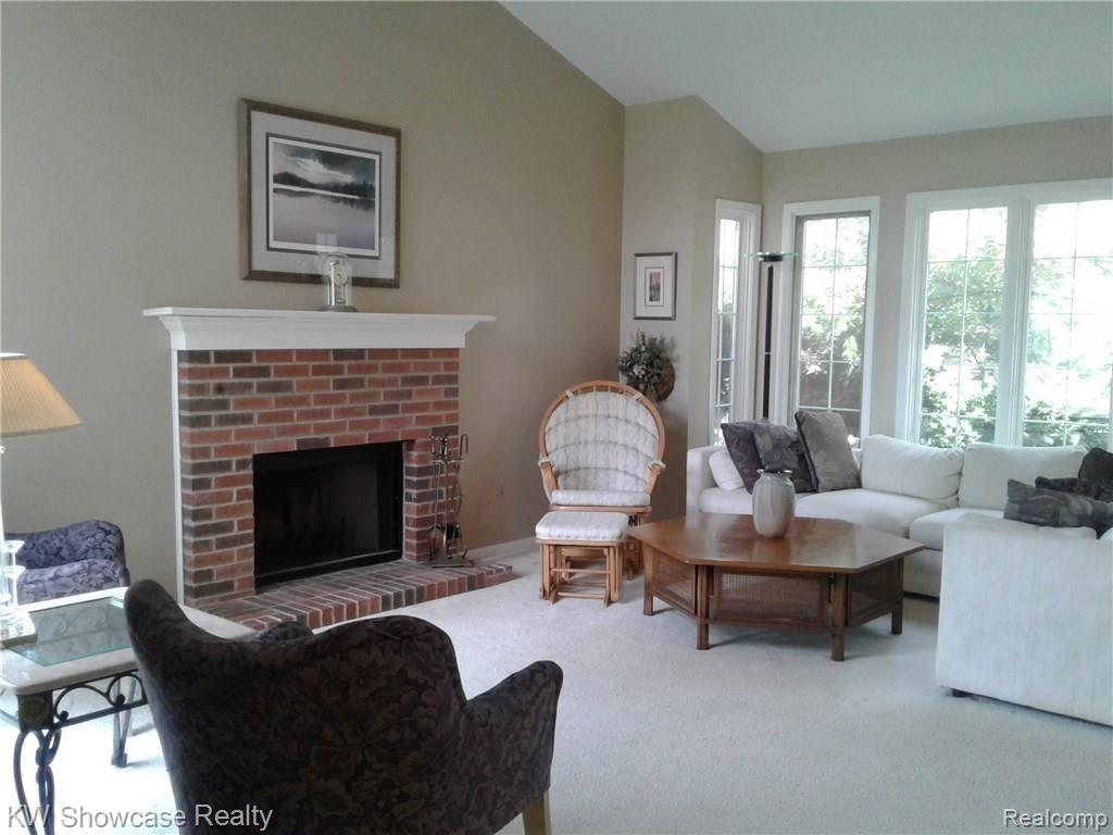 29523 English Way Novi, MI 48377 - Photo 5 of 22