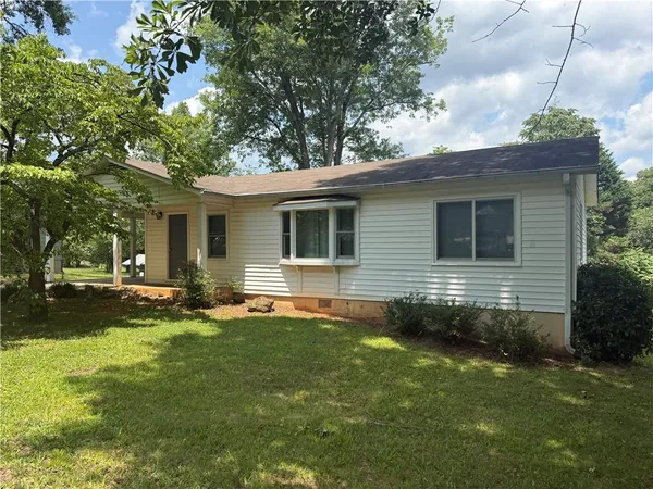 $1,700 | 130 Golddust Avenue, Clarkesville, GA 30523