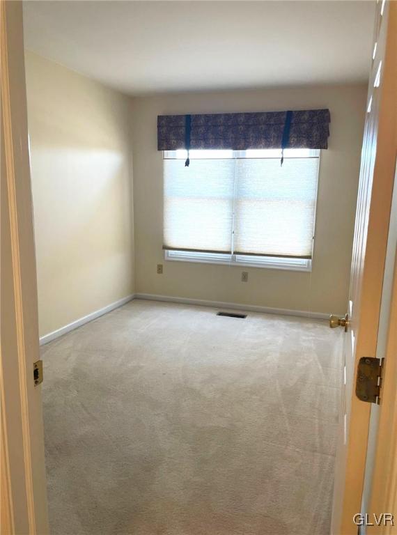 1690 Harding Circle Whitehall, PA 18052 - Photo 18 of 32 an empty room with a window