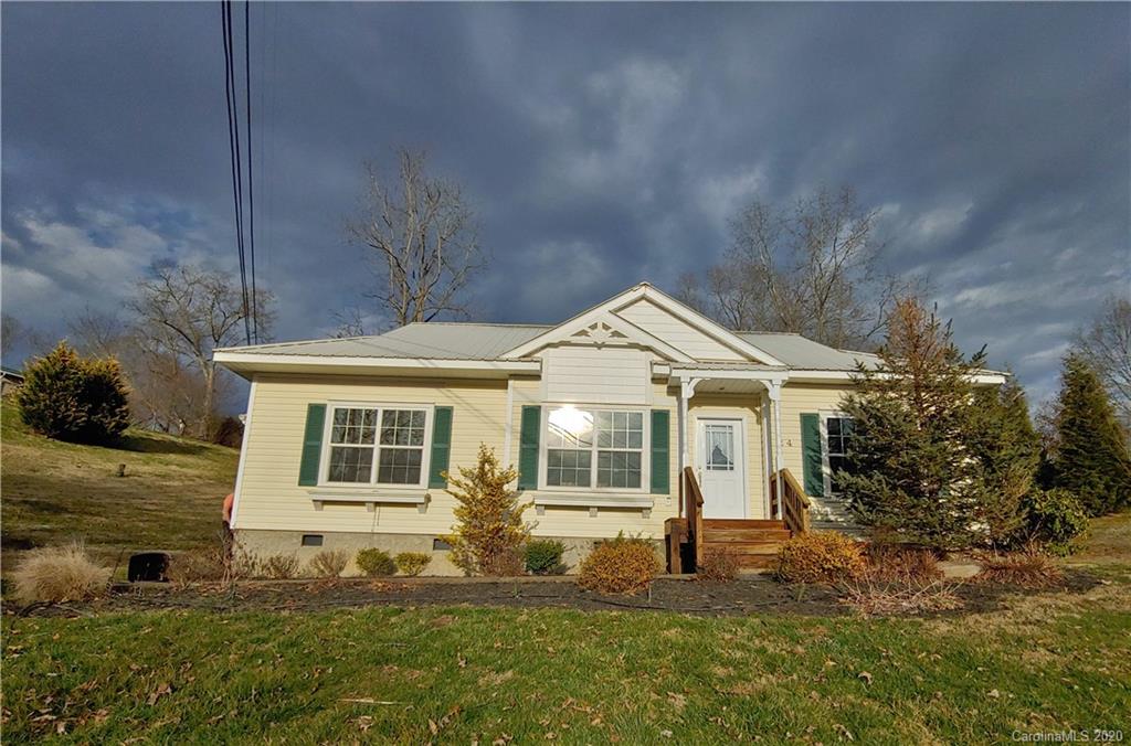 24 Orbit Place Clyde, NC 28721 - Photo 2 of 35 Gallery Image 2