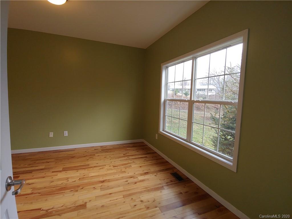 24 Orbit Place Clyde, NC 28721 - Photo 14 of 35 Gallery Image 14