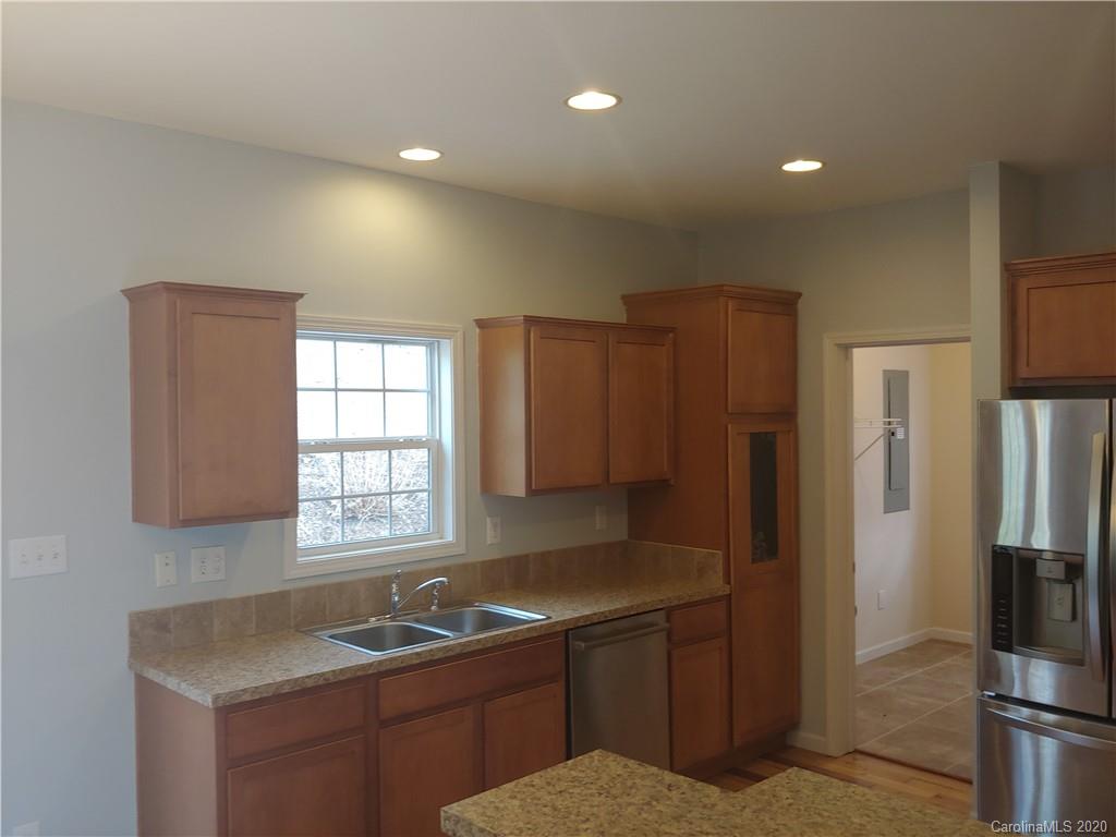 24 Orbit Place Clyde, NC 28721 - Photo 6 of 35 Gallery Image 6