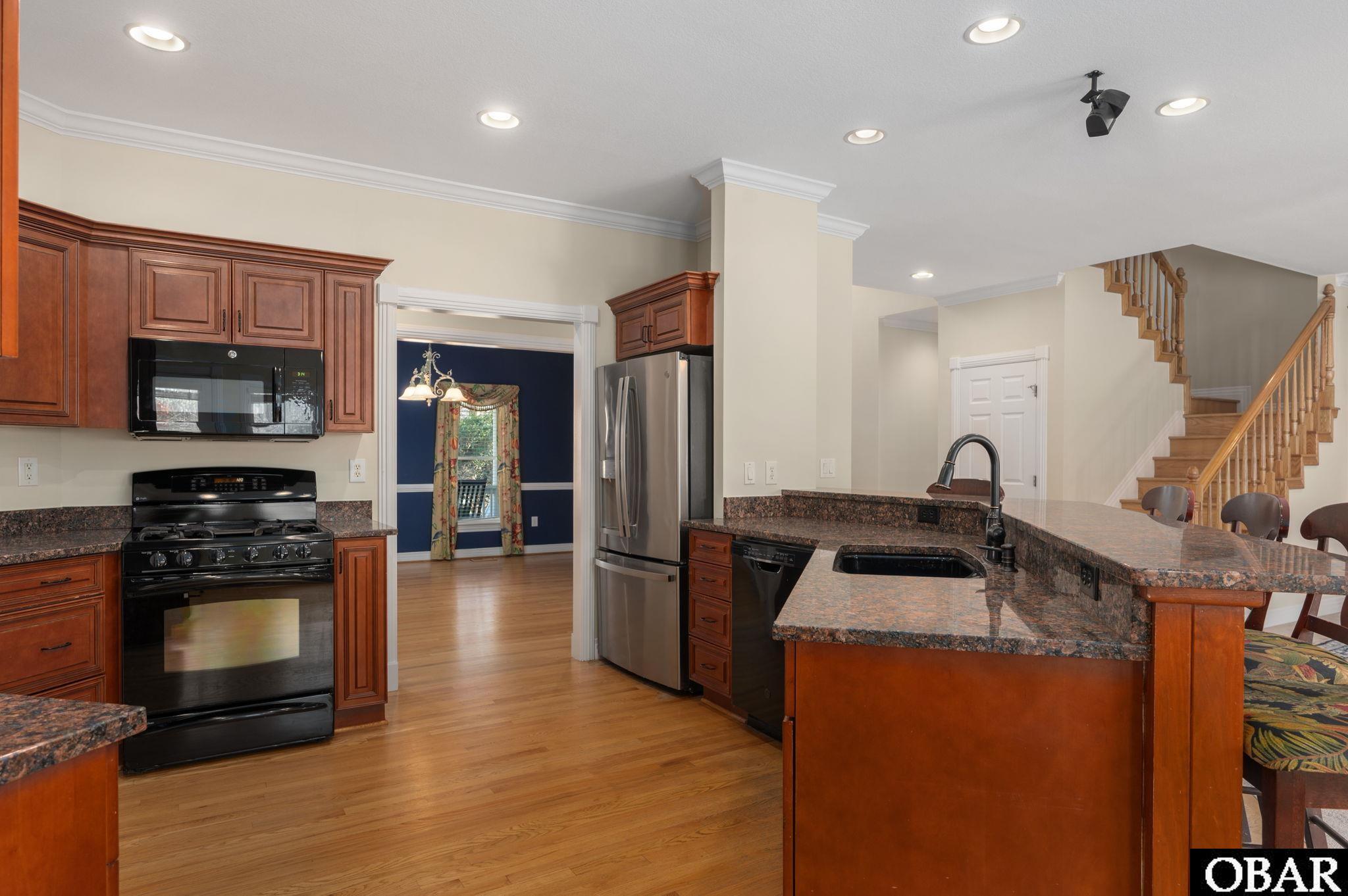 3040 Creek Road Kitty Hawk, NC 27949 - Photo 11 of 50 Kitchen