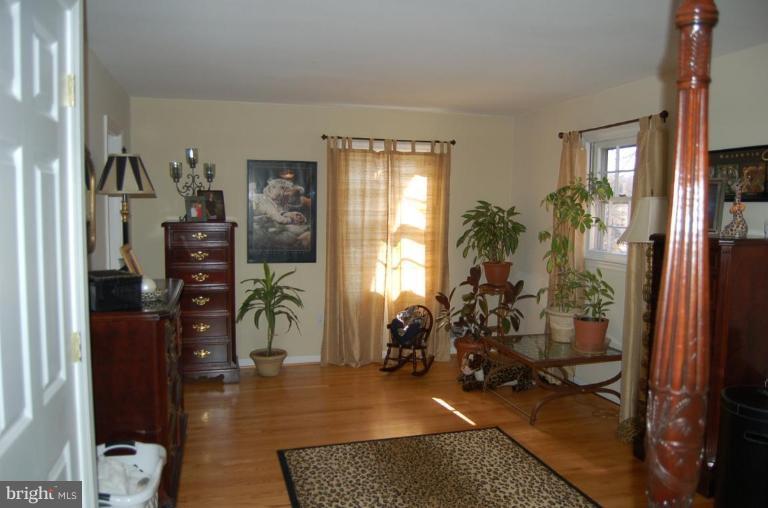 19237 Treadway Road Brookeville, MD 20833 - Photo 13 of 26 Master Bedroom #2
