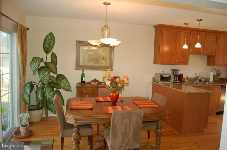 19237 Treadway Road Brookeville, MD 20833 - Photo 4 of 26 Dining Room