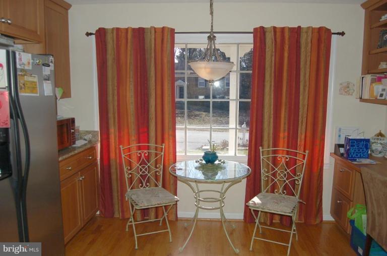 19237 Treadway Road Brookeville, MD 20833 - Photo 5 of 26 Breakfast Area