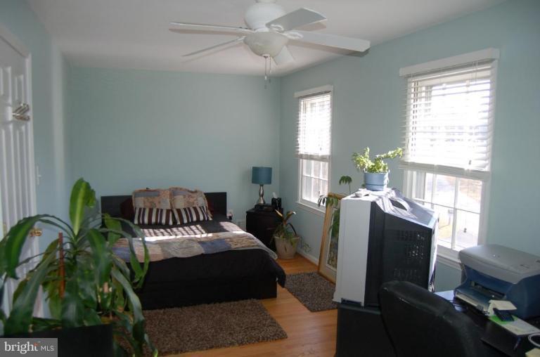 19237 Treadway Road Brookeville, MD 20833 - Photo 10 of 26 Bedroom #5