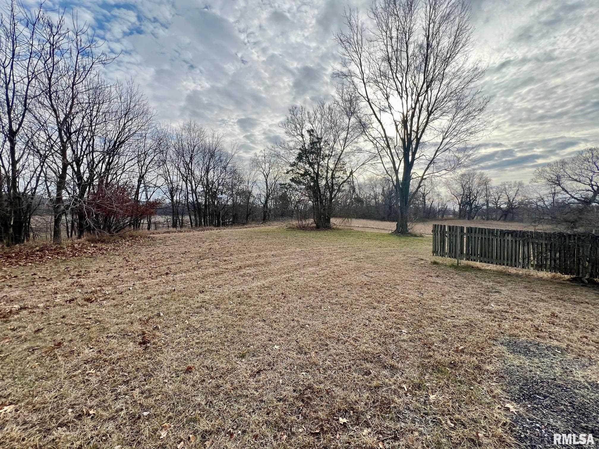13774 East County Line Road Oakford, IL 62673 - Photo 28 of 32 Gallery Image 28