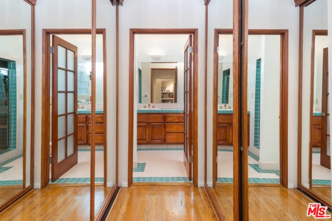 3916 Mandeville Canyon Road Los Angeles, CA 90049 - Photo 26 of 42