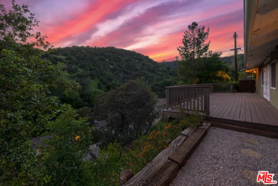 3916 Mandeville Canyon Road Los Angeles, CA 90049 - Photo 41 of 42