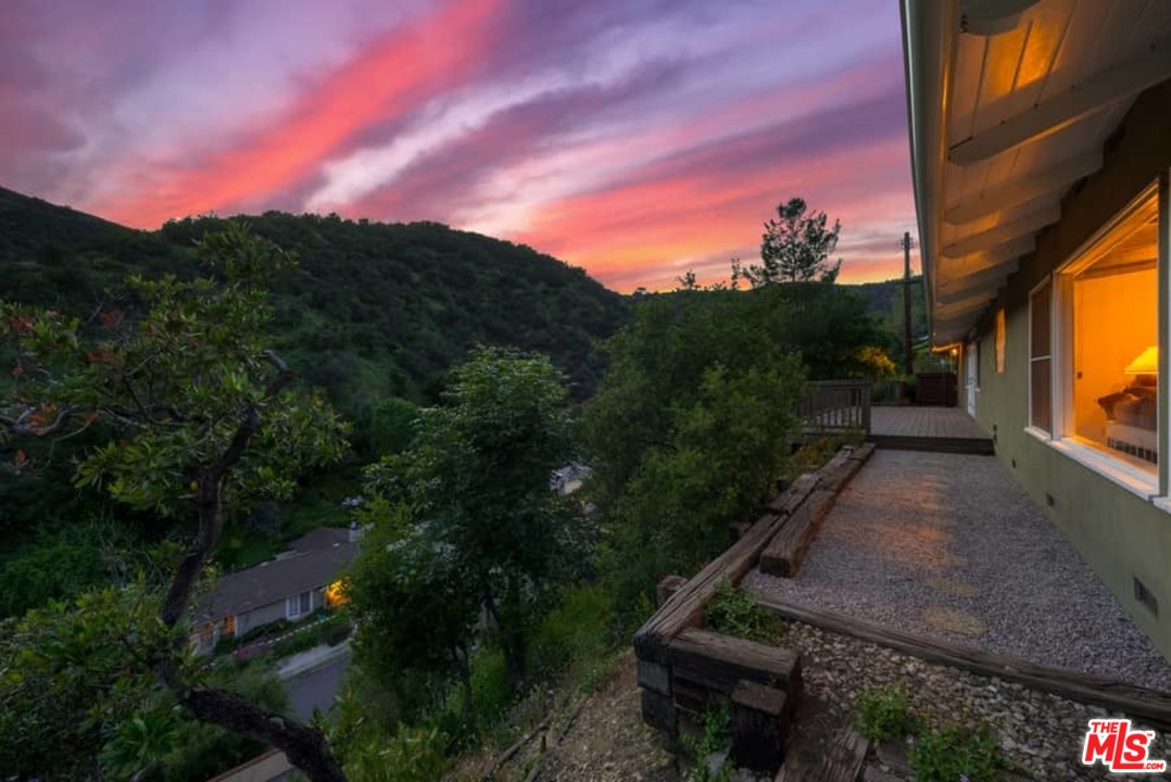 3916 Mandeville Canyon Road Los Angeles, CA 90049 - Photo 42 of 42