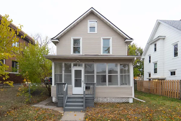 $309,900 | 3815 2nd Avenue South, Minneapolis, MN 55409