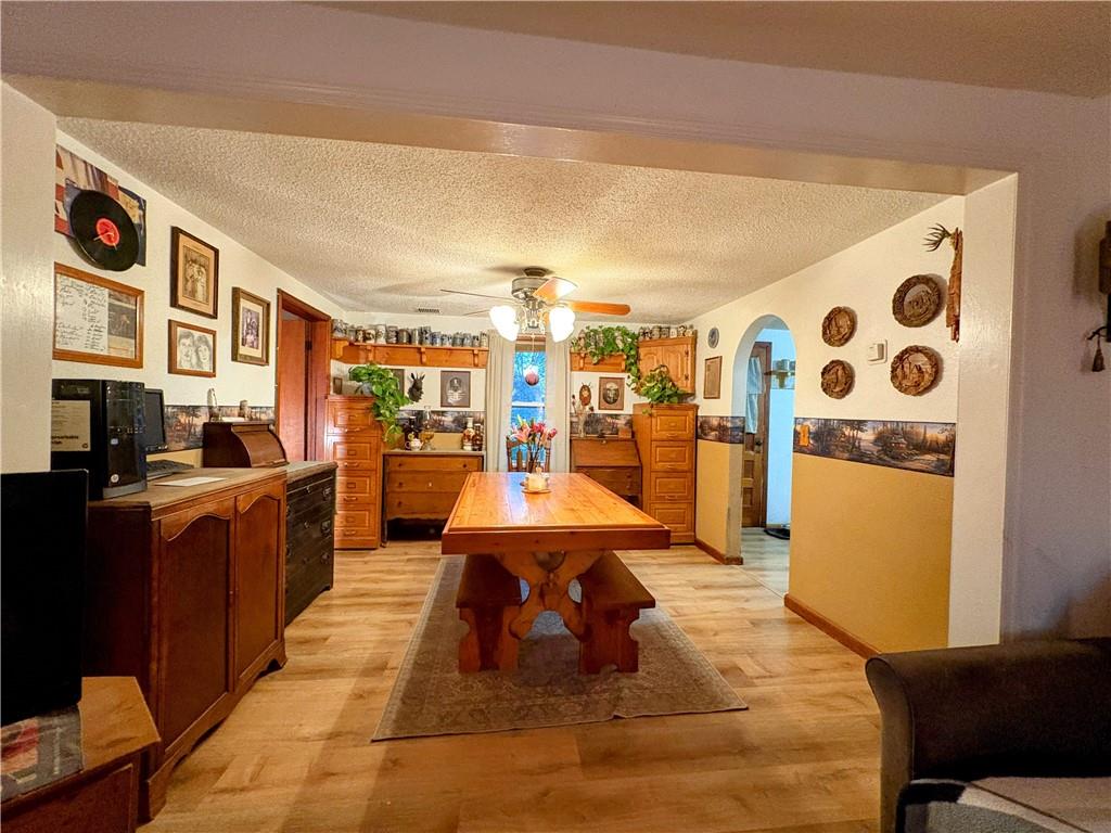 8505 Pershing Road Raytown, MO 64138 - Photo 7 of 37