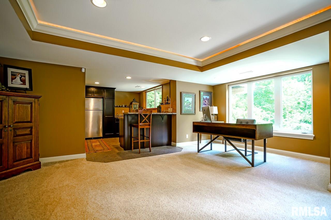 9138 North Pine Tree Road Peoria, IL 61615 - Photo 32 of 50 Gallery Image 32