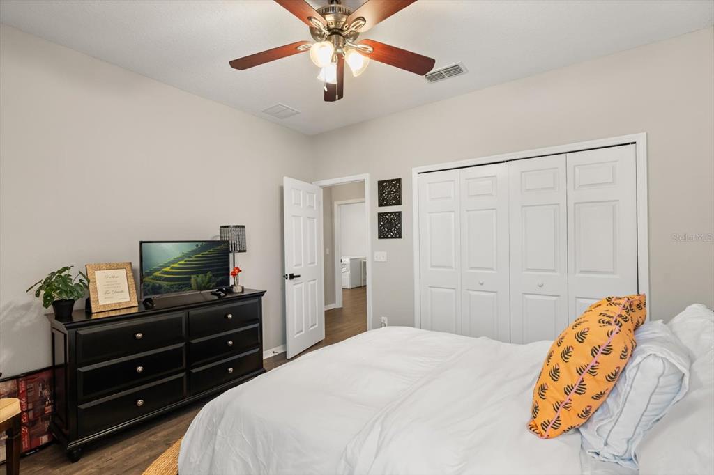 1889 Lakelet Loop Oviedo, FL 32765 - Photo 21 of 37