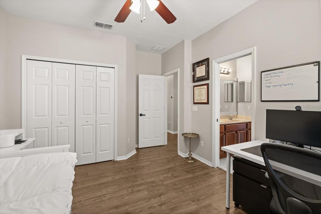 1889 Lakelet Loop Oviedo, FL 32765 - Photo 25 of 37