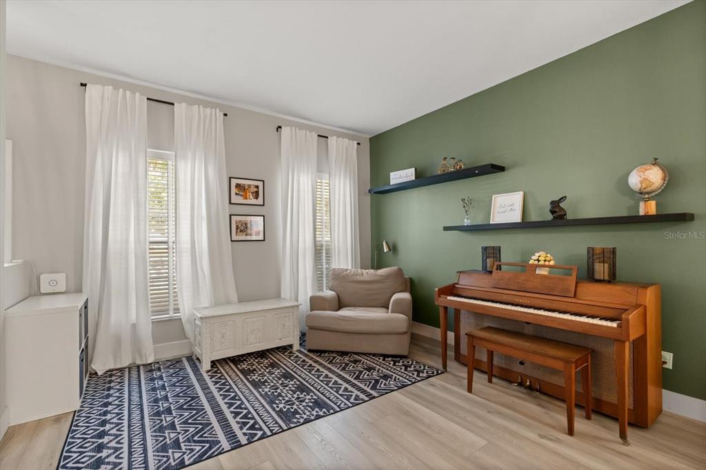 1889 Lakelet Loop Oviedo, FL 32765 - Photo 5 of 37