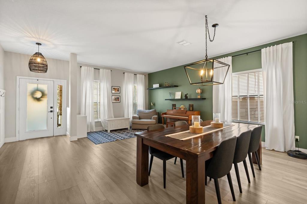 1889 Lakelet Loop Oviedo, FL 32765 - Photo 6 of 37