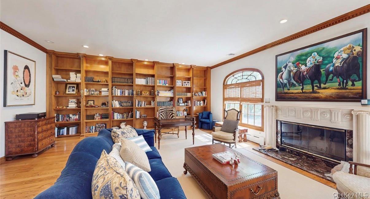 406 Duck Pond Road Locust Valley, NY 11560 - Photo 11 of 30 Gallery Image 11