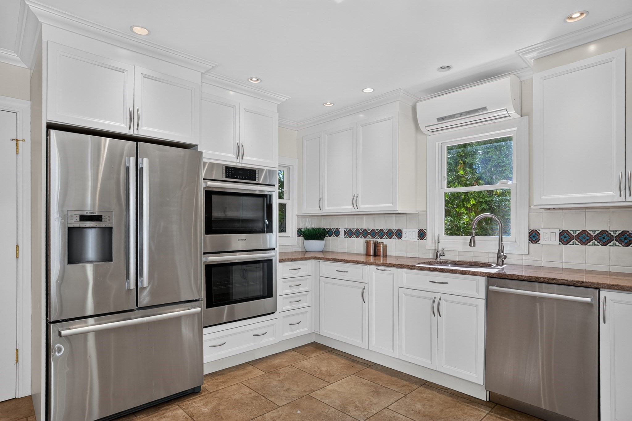54 Elizabeth Road Belmont, MA 02478 - Photo 12 of 42 Gallery Image 12