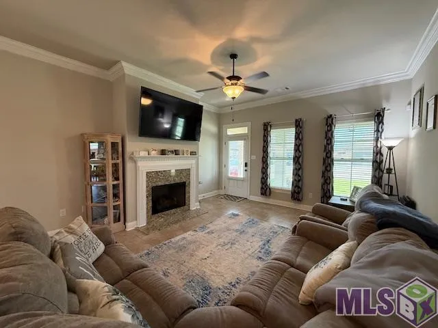 $336,000 | 371 Pond Drive, Thibodaux, LA 70301