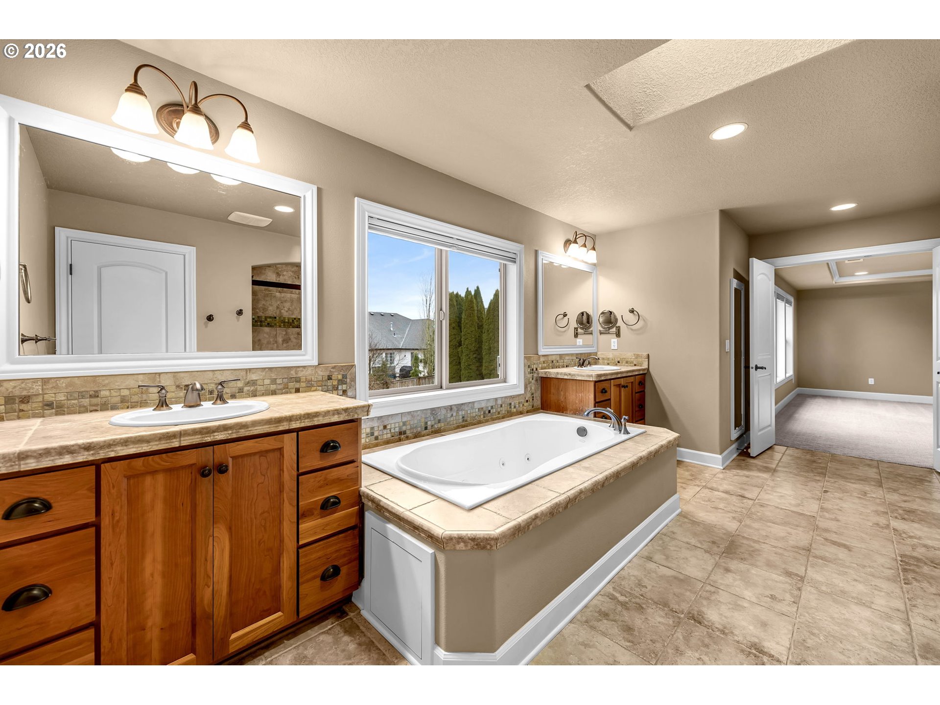 2803 Northeast 173rd Street Ridgefield, WA 98642 - Photo 28 of 48 Primary Bedroom