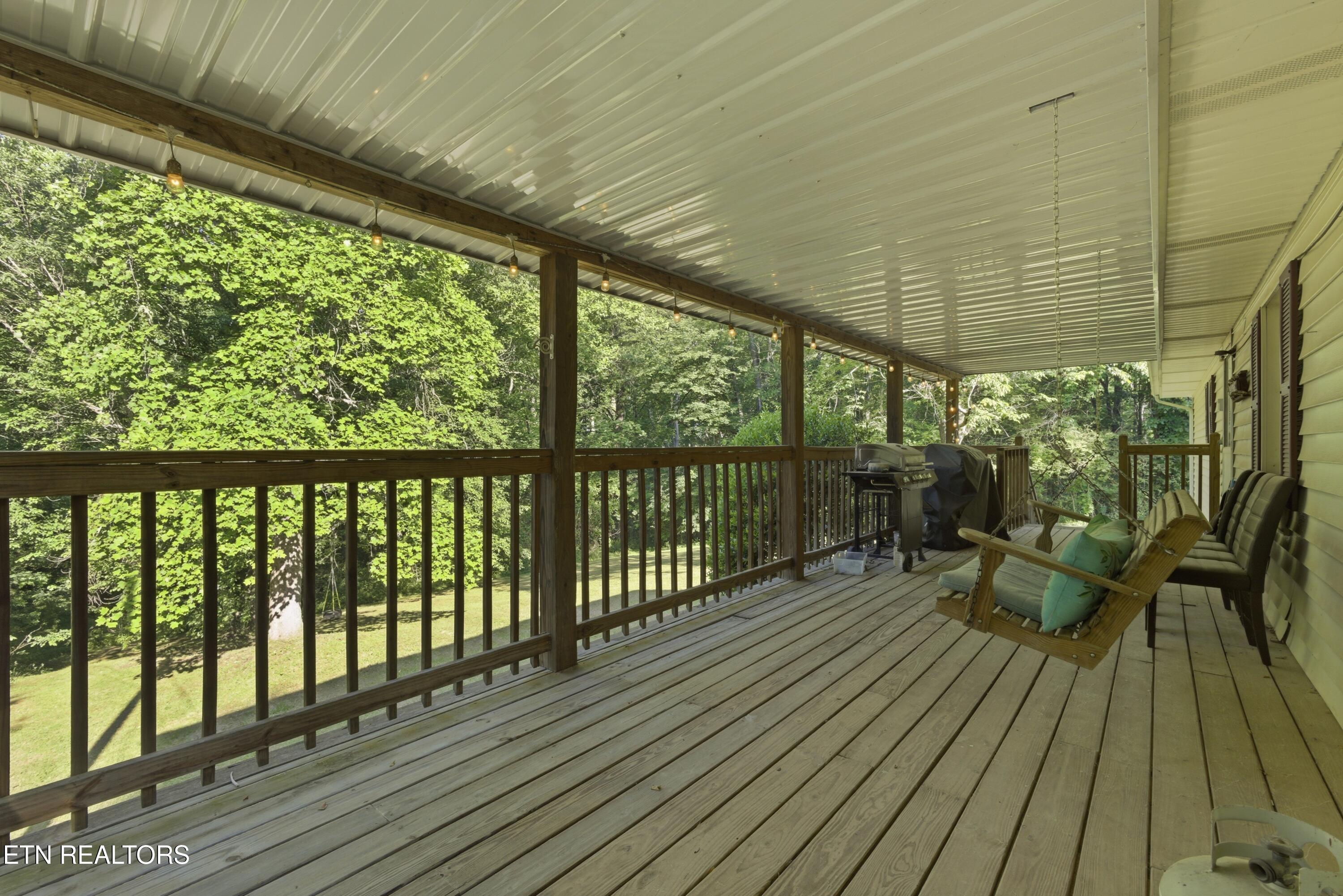140 Walnut Street Deer Lodge, TN 37726 - Photo 34 of 37 476W9736